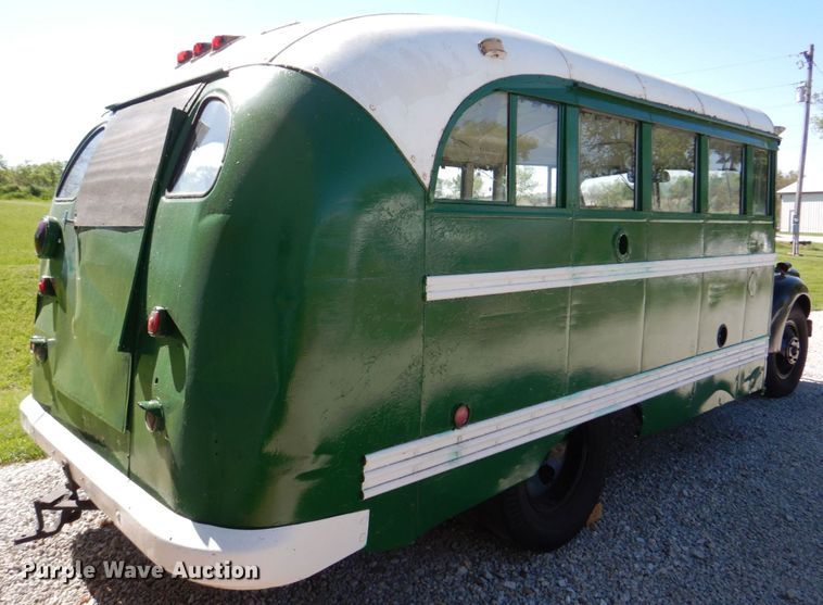 image for item DN7394 1946 Chevrolet  bus