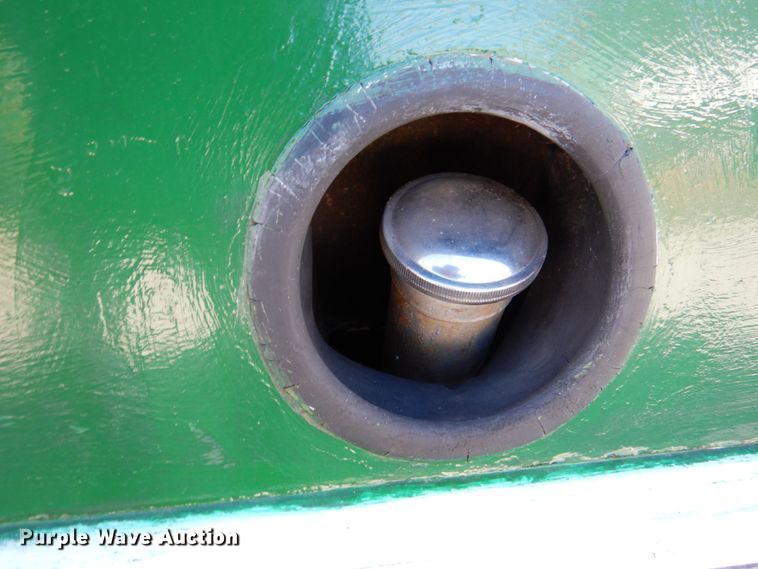 image for item DN7394 1946 Chevrolet  bus