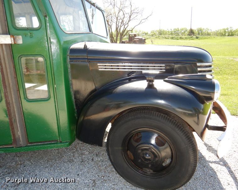 image for item DN7394 1946 Chevrolet  bus