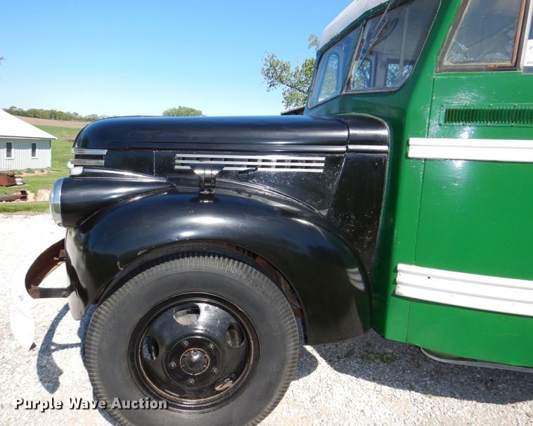 image for item DN7394 1946 Chevrolet  bus