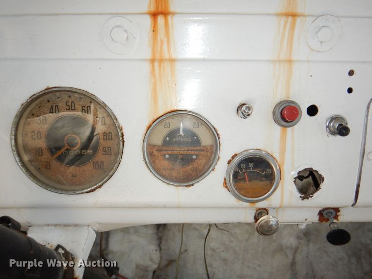 image for item DN7394 1946 Chevrolet  bus