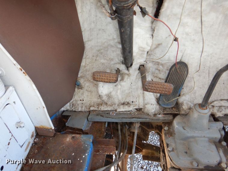 image for item DN7394 1946 Chevrolet  bus