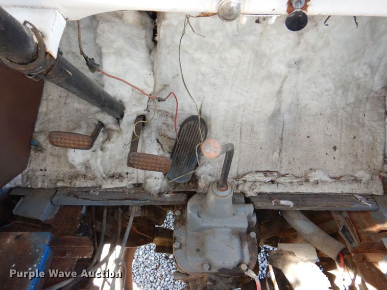 image for item DN7394 1946 Chevrolet  bus