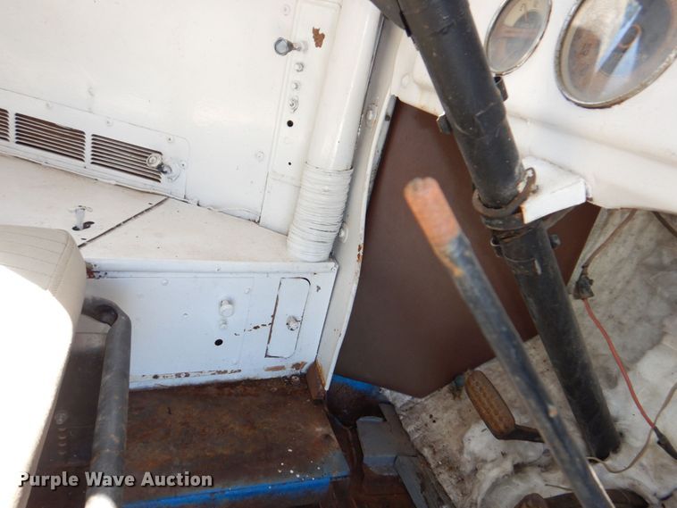 image for item DN7394 1946 Chevrolet  bus