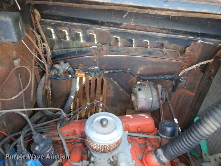 image for item DN7394 1946 Chevrolet  bus