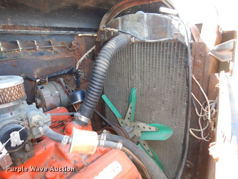 image for item DN7394 1946 Chevrolet  bus