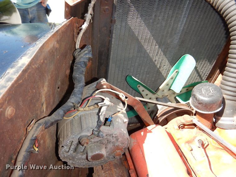 image for item DN7394 1946 Chevrolet  bus