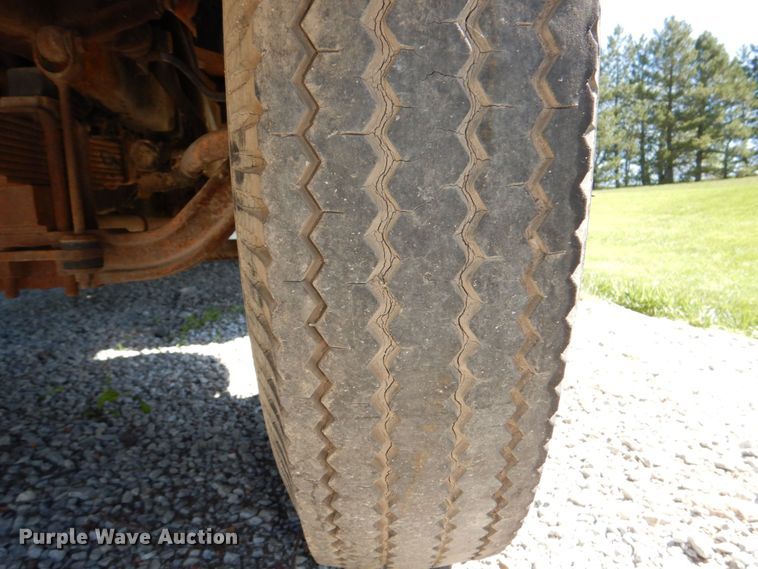 image for item DN7394 1946 Chevrolet  bus