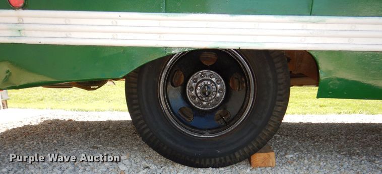 image for item DN7394 1946 Chevrolet  bus