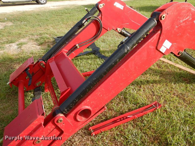 image for item DO1438 Mahindra 9125CL  loader