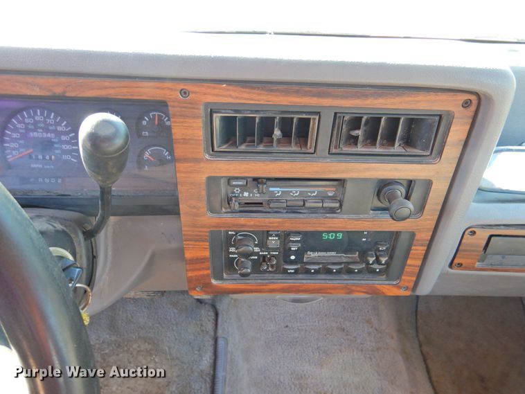 image for item DP4700 1994 Dodge Dakota  Club Cab pickup truck