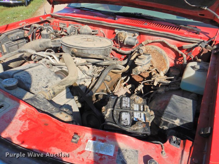 image for item DP4700 1994 Dodge Dakota  Club Cab pickup truck