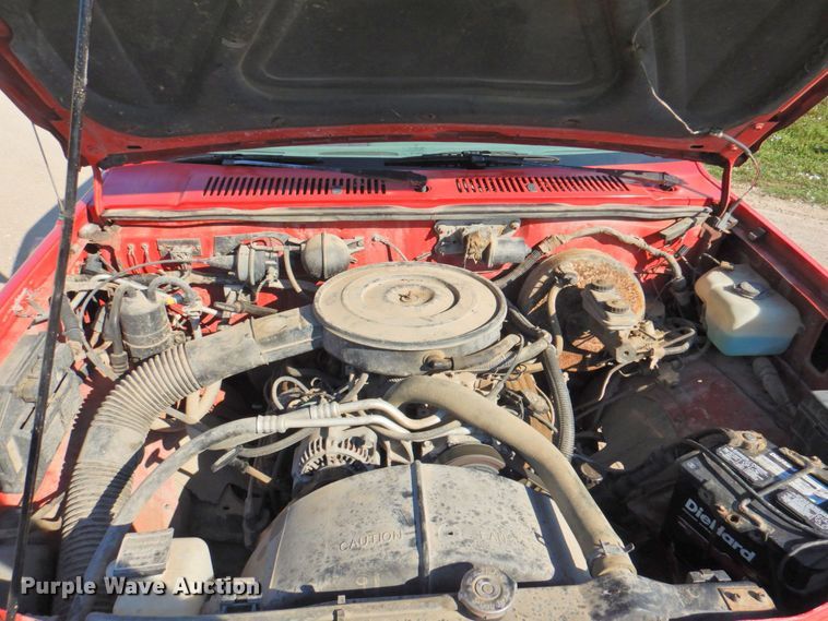 image for item DP4700 1994 Dodge Dakota  Club Cab pickup truck