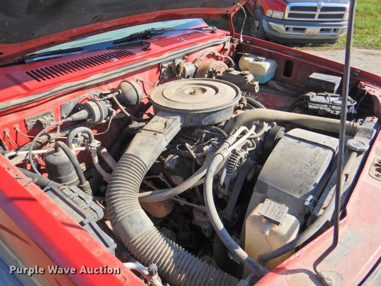 image for item DP4700 1994 Dodge Dakota  Club Cab pickup truck