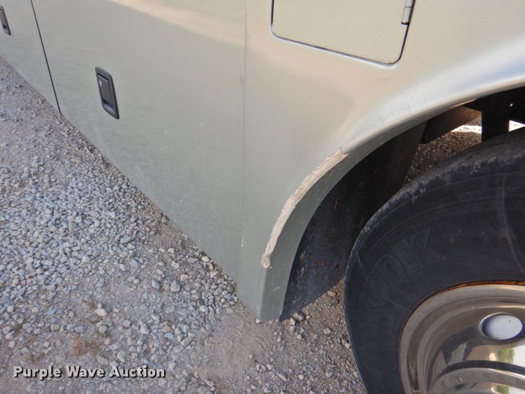 image for item DP4705 2005 Fleetwood Bounder  RV