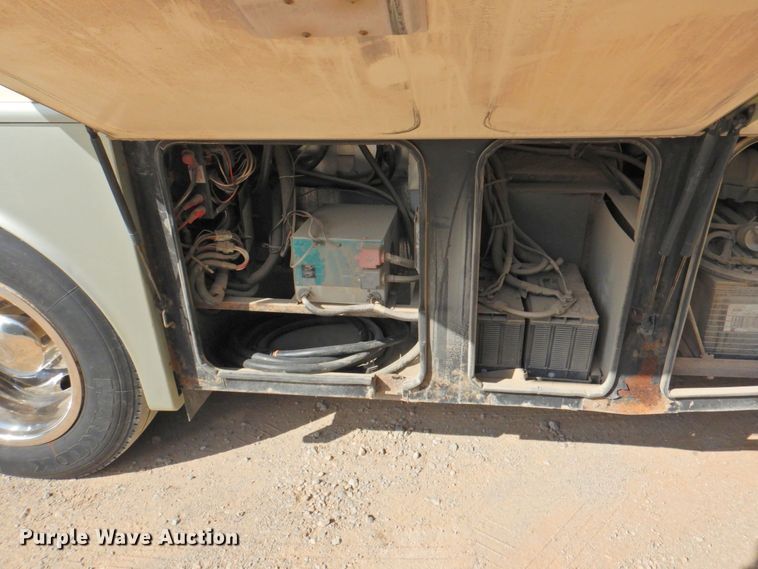 image for item DP4705 2005 Fleetwood Bounder  RV