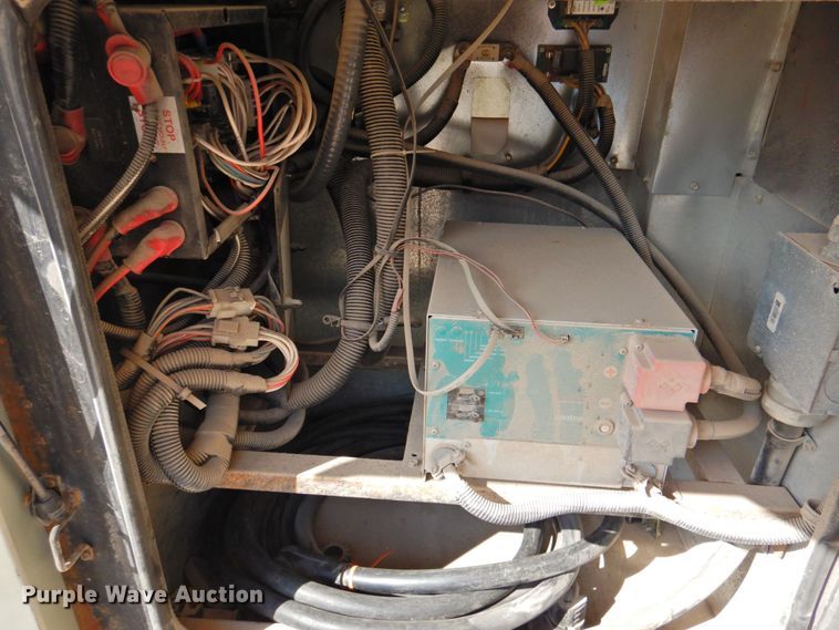 image for item DP4705 2005 Fleetwood Bounder  RV