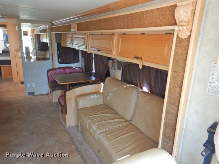 image for item DP4705 2005 Fleetwood Bounder  RV