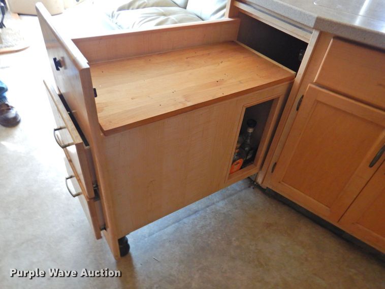 image for item DP4705 2005 Fleetwood Bounder  RV