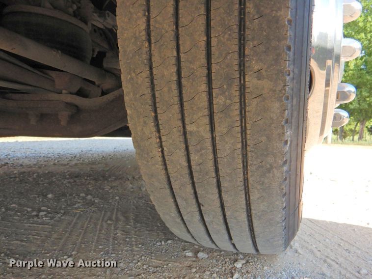 image for item DP4705 2005 Fleetwood Bounder  RV