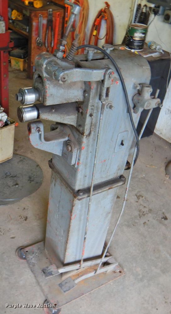 image for item DP4710 Wysong & Miles Co No. 410  bead roller