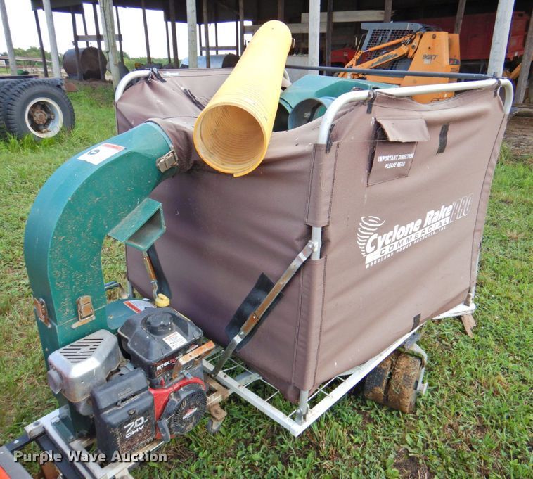 image for item DP4747 Kubota G1800HST  lawn mower