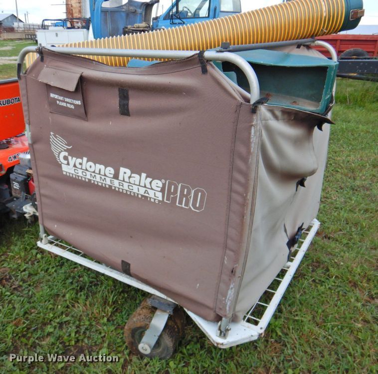 image for item DP4747 Kubota G1800HST  lawn mower