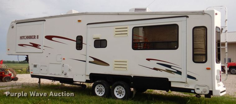 image for item DP5576 2000 Nuwa 31 FKTG Hitchhiker II  camper