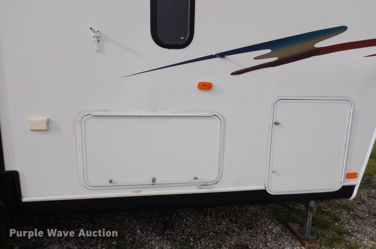 image for item DP5576 2000 Nuwa 31 FKTG Hitchhiker II  camper