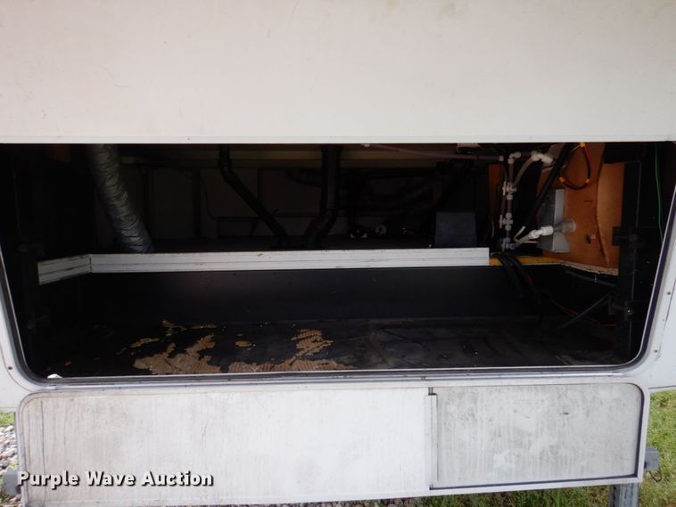 image for item DP5576 2000 Nuwa 31 FKTG Hitchhiker II  camper