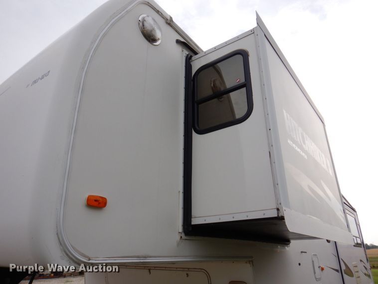 image for item DP5576 2000 Nuwa 31 FKTG Hitchhiker II  camper