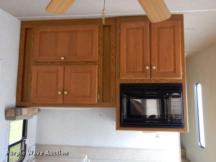 image for item DP5576 2000 Nuwa 31 FKTG Hitchhiker II  camper