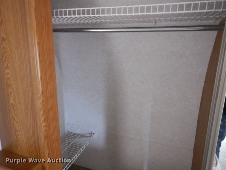 image for item DP5576 2000 Nuwa 31 FKTG Hitchhiker II  camper