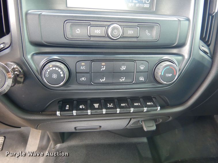 image for item DR1269 2019 Chevrolet Silverado 5500  flatbed truck