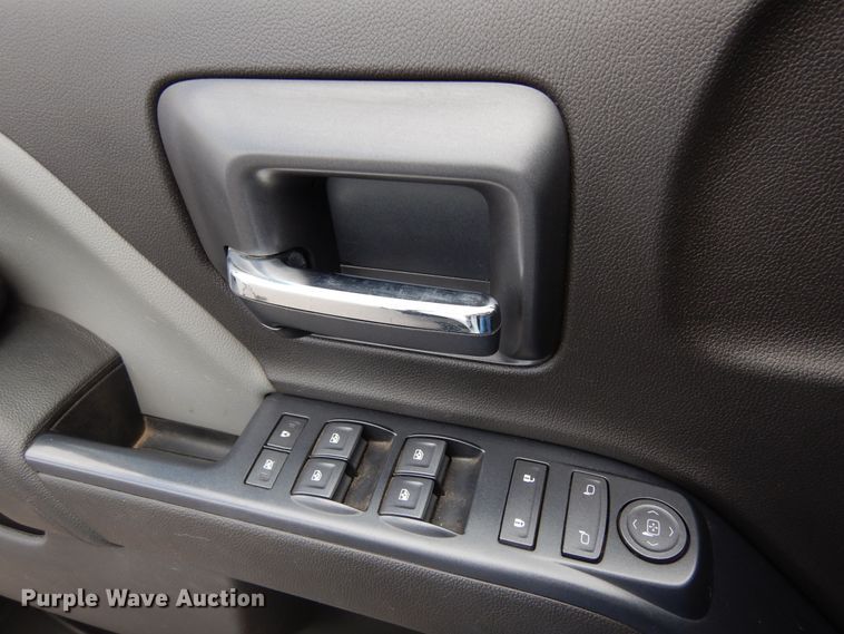 image for item DR1269 2019 Chevrolet Silverado 5500  flatbed truck