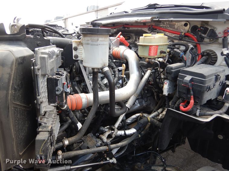 image for item DR1269 2019 Chevrolet Silverado 5500  flatbed truck