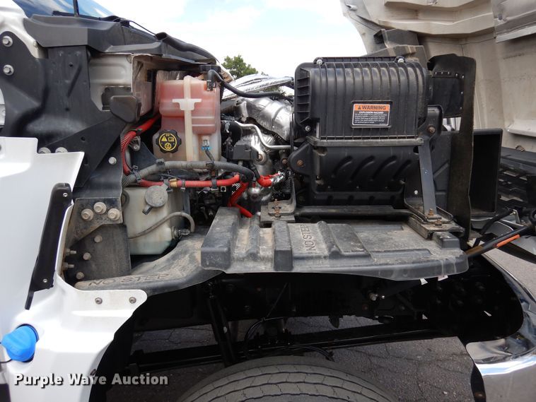 image for item DR1269 2019 Chevrolet Silverado 5500  flatbed truck