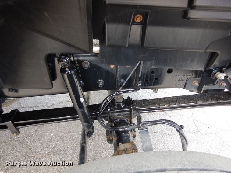 image for item DR1269 2019 Chevrolet Silverado 5500  flatbed truck