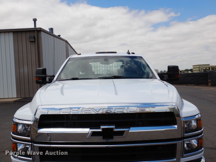 image for item DR1269 2019 Chevrolet Silverado 5500  flatbed truck