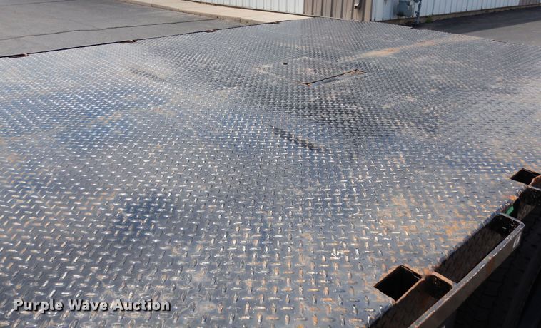 image for item DR1269 2019 Chevrolet Silverado 5500  flatbed truck