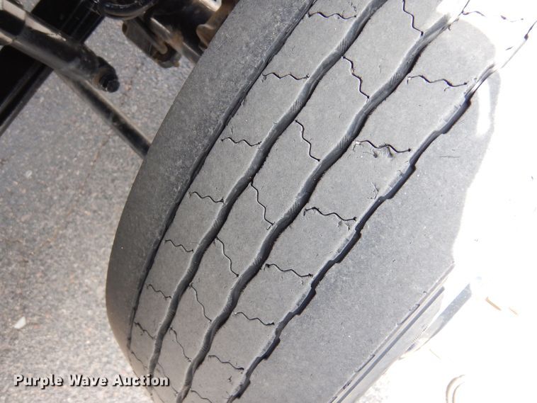 image for item DR1269 2019 Chevrolet Silverado 5500  flatbed truck