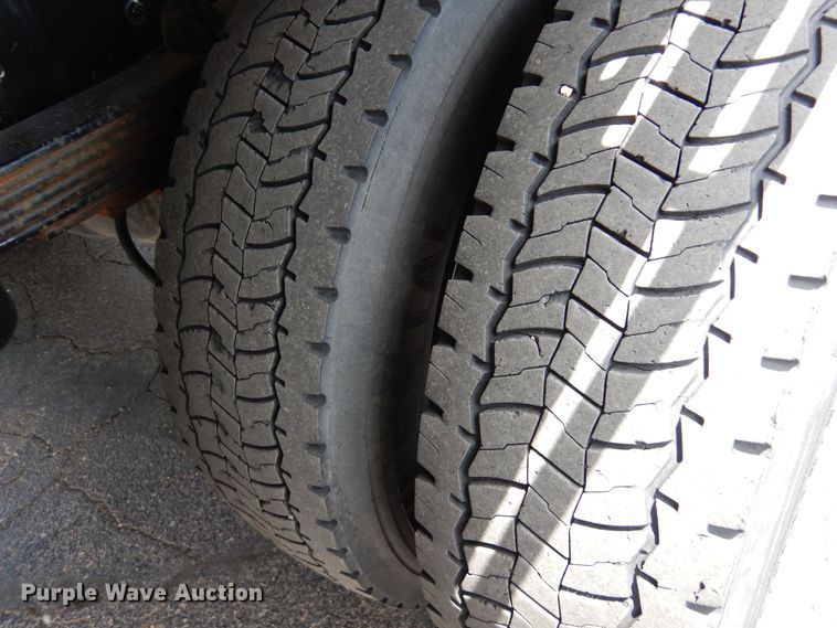 image for item DR1269 2019 Chevrolet Silverado 5500  flatbed truck