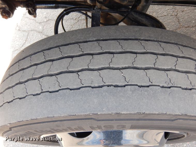 image for item DR1269 2019 Chevrolet Silverado 5500  flatbed truck