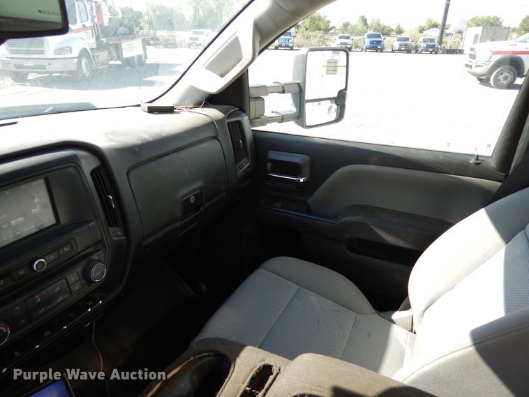 image for item DR1276 2017 GMC Sierra 3500HD  service bed pickup truck