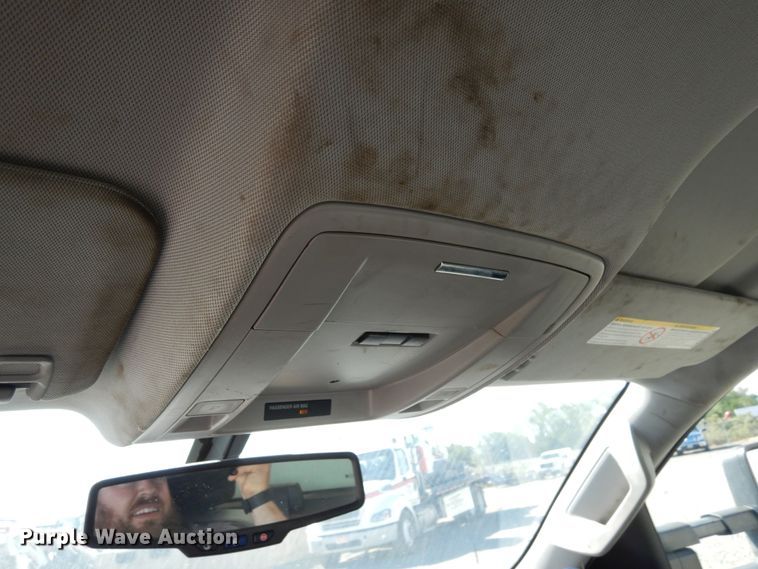 image for item DR1276 2017 GMC Sierra 3500HD  service bed pickup truck