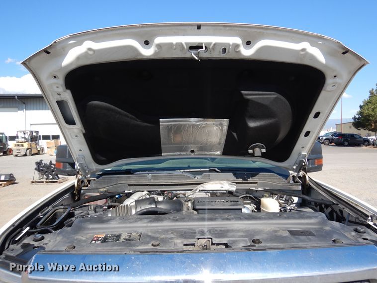 image for item DR1276 2017 GMC Sierra 3500HD  service bed pickup truck