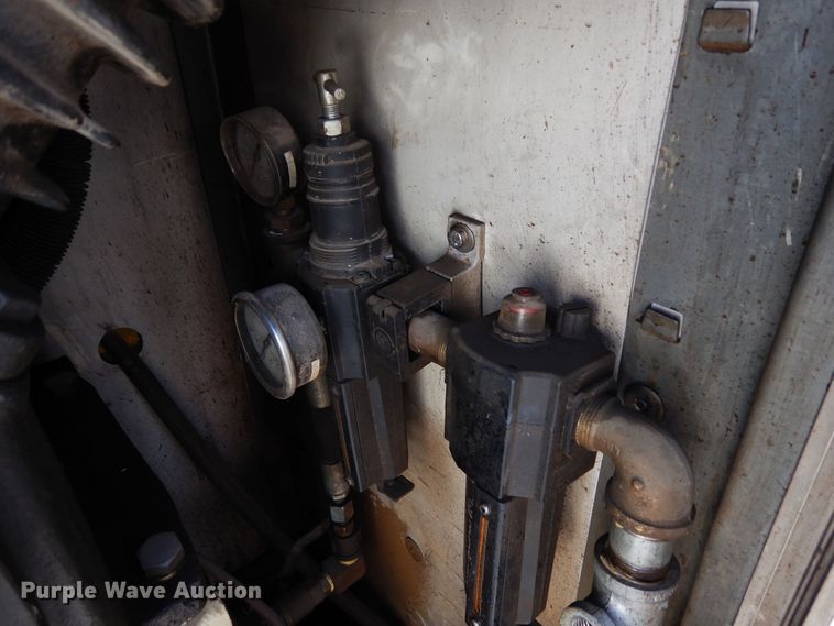 image for item DR1276 2017 GMC Sierra 3500HD  service bed pickup truck