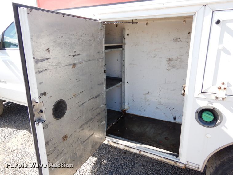 image for item DR1276 2017 GMC Sierra 3500HD  service bed pickup truck