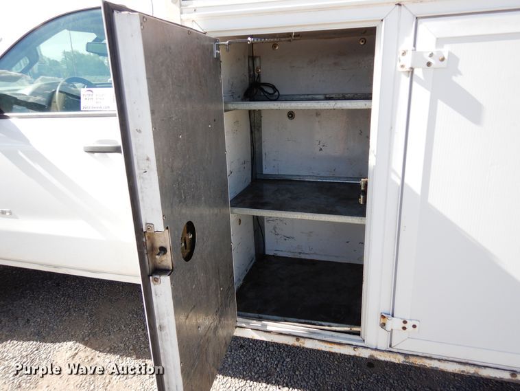 image for item DR1276 2017 GMC Sierra 3500HD  service bed pickup truck