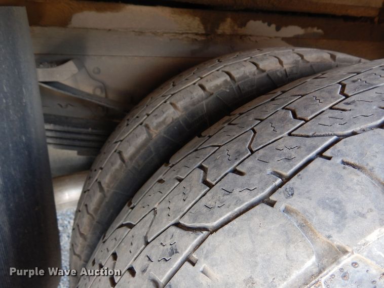 image for item DR1276 2017 GMC Sierra 3500HD  service bed pickup truck